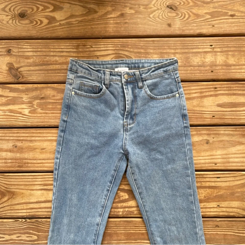 Princess Polly Light Wash Straight Leg Jeans Mid Rise Slim Bootcut | US 4
